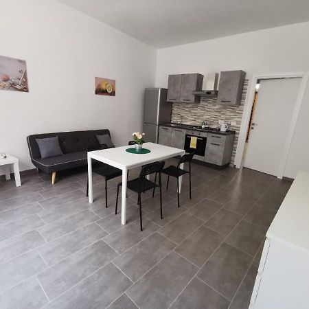 Holiday Home Caronda Aeroporto di Catania Fontana Rossa Esterno foto